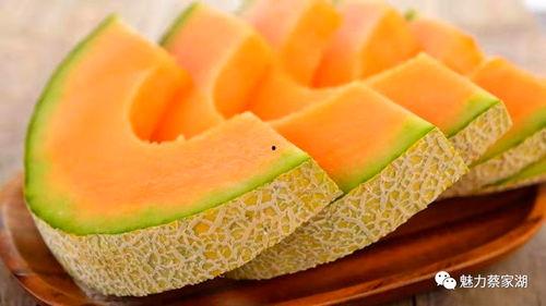 日本游客吃哈密瓜视频,惊艳味蕾体验