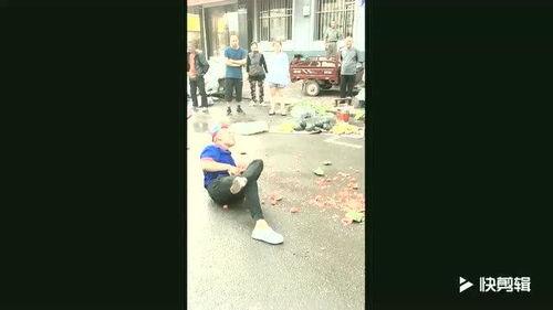 云南小伙吃瓜视频全集免费,一场接地气的美食盛宴