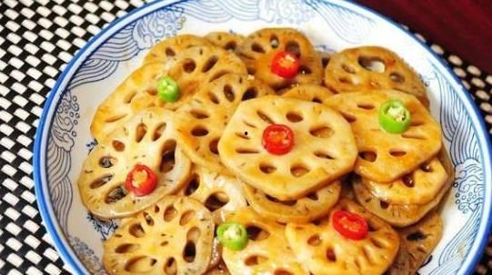 吃瓜的吃藕少年视频,趣味横生美食挑战大揭秘